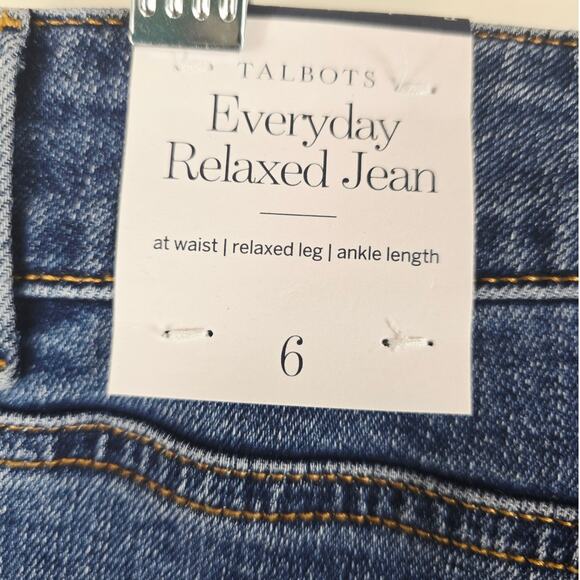 Talbots Everyday Relaxed Jeans Exposed Button Fly Whiskering Women's 6 NWT - Picture 3 of 6